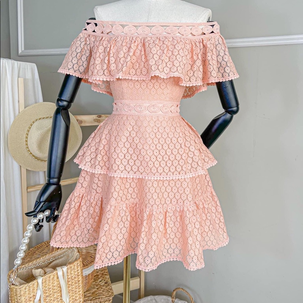 Lace mini dress peachy color